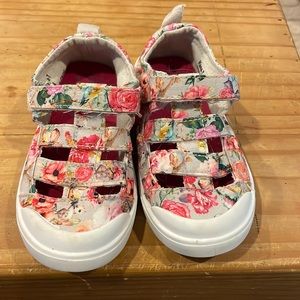 New Blowfish fisherman sandals